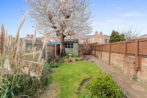 Photo 25- click for photo gallery